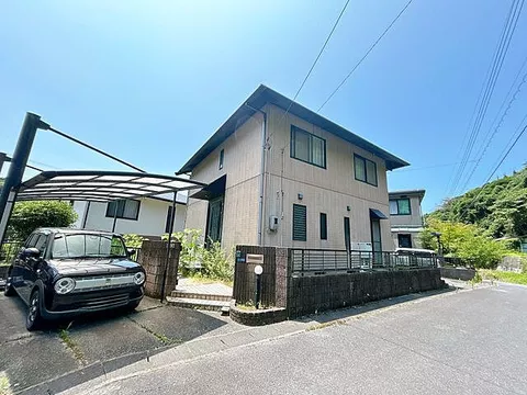 Used single-family home in Senbodaidai 3-chome, Hikari City