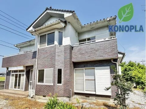 Many rooms☆ 7LDK residence■ Concentrated water facilities design■ Has a loft■ Ample storage■ Good living environment◎
