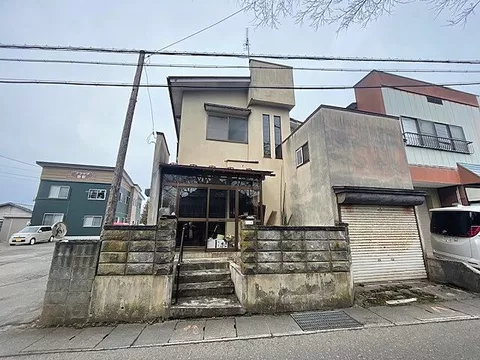 Used single-family home in Yuzawa City, Shinmachi Housing