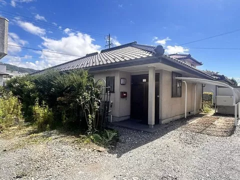 [Open House] A single-story house appears in Nakaminowa / Parking for 2 cars available / 3LDK /