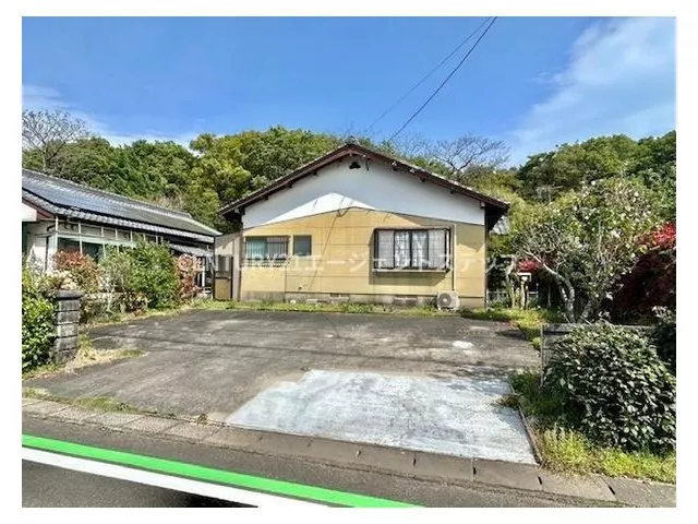 Oaza Hioki (Hyuga-Shintomi Station) 6 million yen
