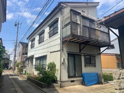 Takaoka City, Yokotacho 2-chome, 2-story building, 5DK