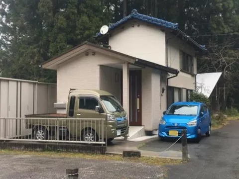 Nagaoka-gun, Otoyo-cho, Tsukiya (Osugi Station) 2-story 1LDK