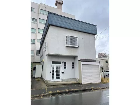 Used house for sale in the center of Hirosaki City♪ Within walking distance to commercial facilities, hospitals, and Hirosaki Station.