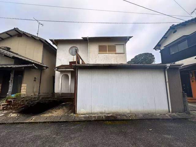 Kitakyushu City Kokura Minami Ward Oaza Komori (Yobuno Station) 2-story 3LDK
