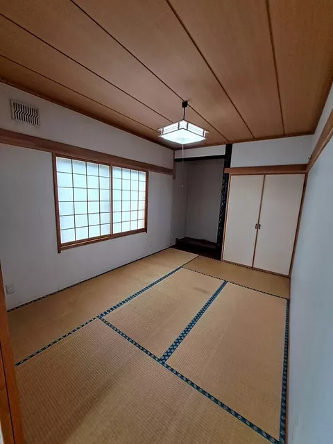 Used single-family home in Asahikawa City, Shunkodai 3-jo - Image 12