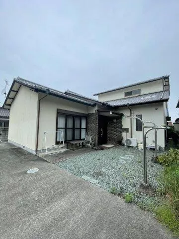 Niihama City Osei (Nakabagi Station) 2-story 7DK