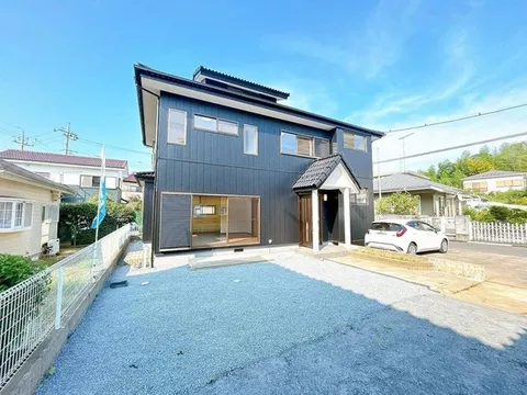【Open house held】【Under renovation】 Exterior wall and roof painting, partial expansion of parking space, water-related