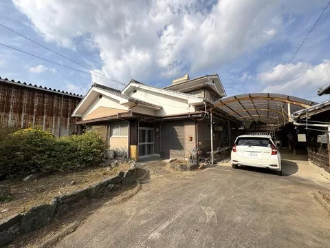 Ikeda, Tambara-cho, Saijo-city (Mibugawa Sta.) 2F 6DK

5.5 million yen
