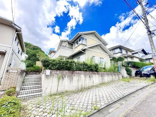 [Open House Held] [Current Sale until 8/21] 4SSLDK, a house with parking for 2 cars.