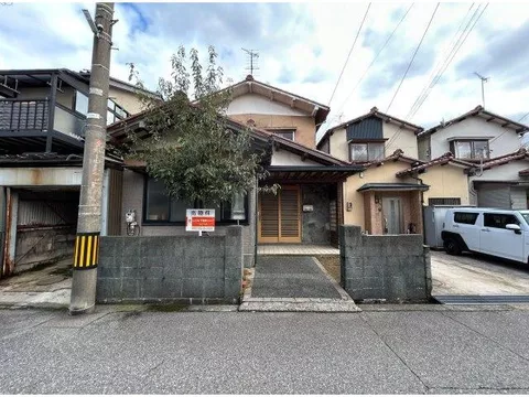 In Kanazawa City Kuyan, 130 meters to the bus stop "Kuyan Ohashi", currently for sale at an affordable price. - Image 1