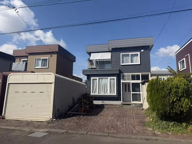 Iwamizawa City, Minamimachi Sanjo 2-chome (Iwamizawa Station) 2-story 4LDK