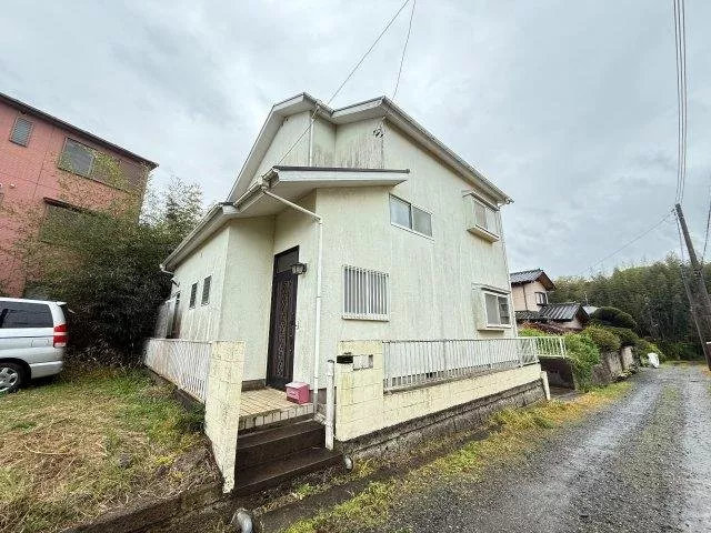 ◆ Flooring ◆ Japanese-style room ◆ Next to living room Japanese-style room ◆ Quiet residential area ◆ Back door
