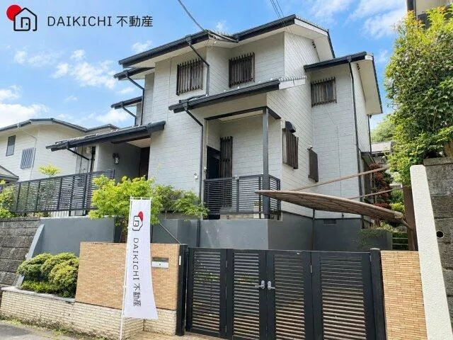 Hidaka City, Musashidai 5-chome (Koma Station) Two-story building 4LDK