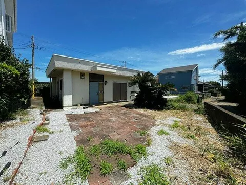 Miura City, Minami-Kaura Town, Matsuwa (Miura Kaigan Station) Single-story building 2DK