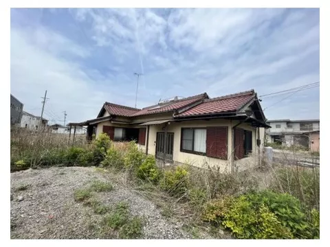 ■ Rich surrounding environment ◎ Single-story and two-story residences ■ ● About 2 minutes on foot to elementary school ● About 6 minutes on foot to the coast