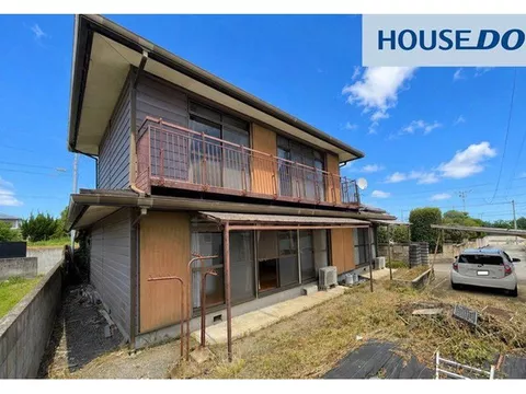 Quiet residential area, centered around a Japanese-style room, spacious 6DK with a garden ♪ Comes with a storage shed that offers plenty of storage.