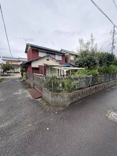 Tatsuno-shi, Mitsu-machi Nakajima (Sanyo Aboshi Sta.) 2F 6DK

1,480,000 yen