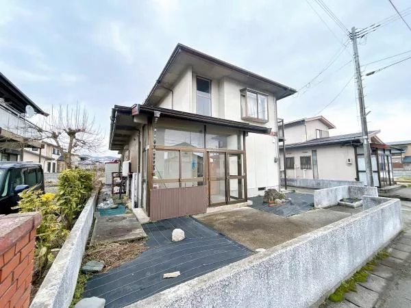 Nanyo City, Kunizuka (Akayu Station) 2-story building 5LDK