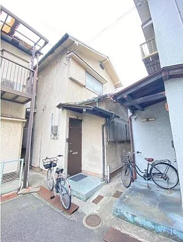 Used single-family home, Kintetsu Nara Line Wakae-Iwata Station, 18 minutes on foot