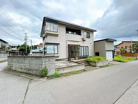 Used single-family home in Yokote City, Minami-machi, single-family house