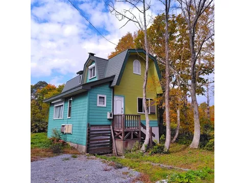 ~A wooden-style villa with a wood stove~ 【Electronic KEY, furniture, and appliances included】