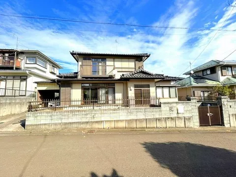 [Reservation for viewing welcome] A 6DK suitable for large families♪ Elementary and junior high schools are within walking distance♪ Good sunlight♪