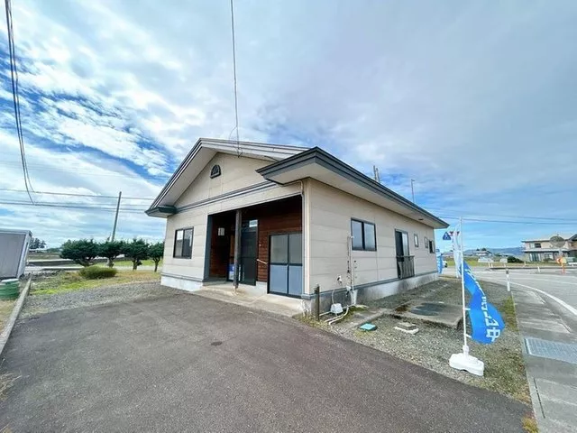 Open house event held / Limited time current sale until October 31 / Parking for 2 cars available / Quiet residential area / Surroundings