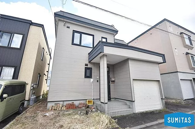 Used single-family home in Okudai, Kitahiroshima City, 2-chome, Minami-ga-oka