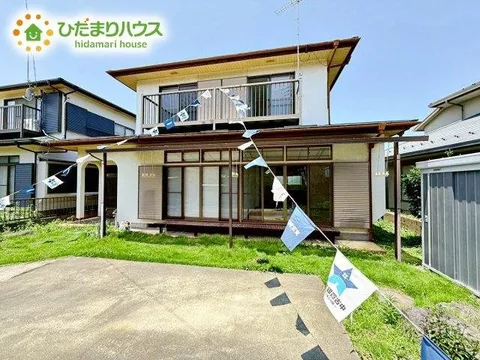 [Viewing reservations currently accepted] Quiet residential area × Good sunlight × Parking for 2 cars in parallel possible