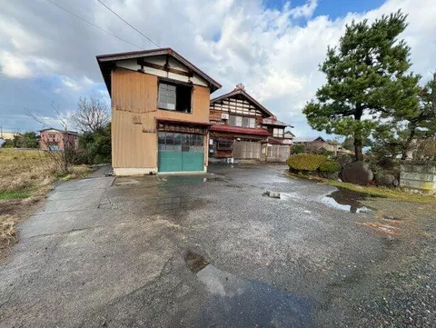 Joetsu City, Oaza Takawamachi (Takada Station) 2-story 9SLDK