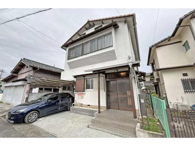 ■ Will Real Estate Sales ■ 10 minutes on foot from the station! With garden!
