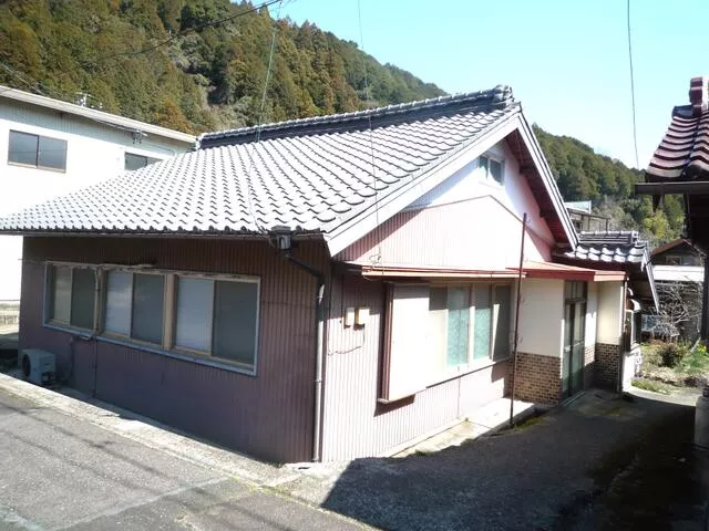 Higashitakara-gun, Toei-cho, Oaza Shimoda, Aza Ichiba (Toei Station) Single-story building 5DK