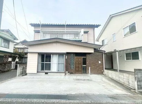 Kochi City Higashi Ishitatecho (Kamimachi 1-chome Station) 2-story 3DK