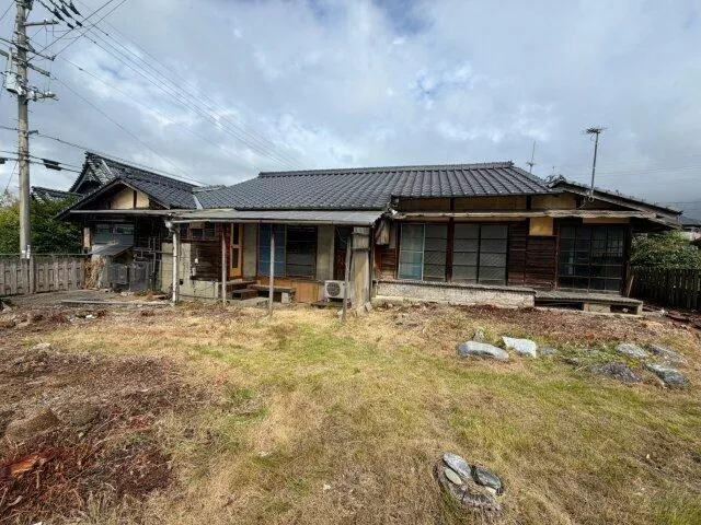 Toyonishi City, Minakata (Yokokawara Station), single-story building, 7DK