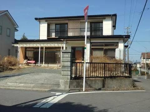 Hachinohe City, Asahigaoka 3-chome (Shirakawa Station) 2-story building 4LDK