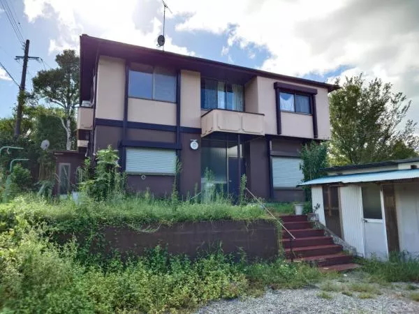 Ebino City, Oaza Suenaga (Ebino Kamie Station) Two-story building 6LDK