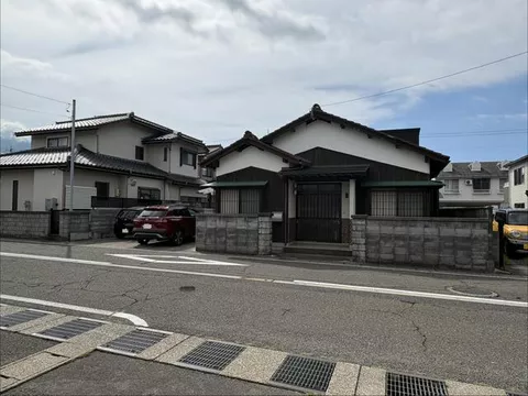 Tsuruga City, Niwa-cho 2-chome (Nishi-Tsuruga Station), single-story building, 5SDK