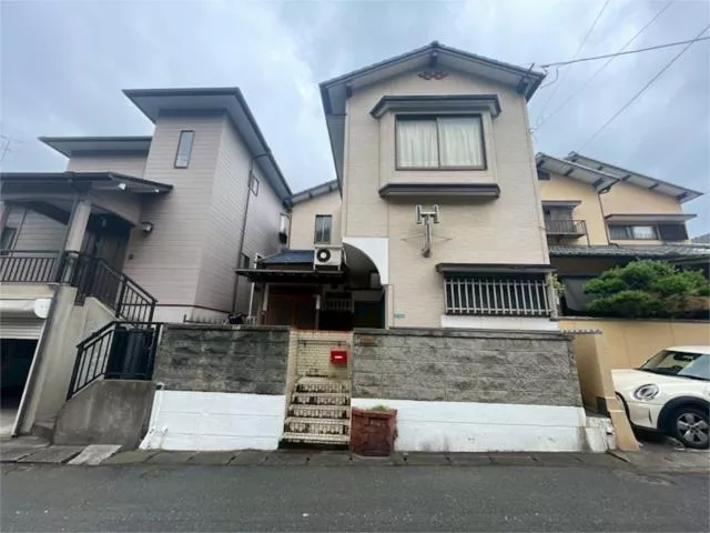 Kitakyushu City, Wakamatsu Ward, Komae 1-chome (Wakamatsu Station), 2-story, 7DK
