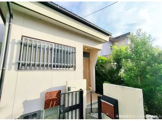 ■Garden available on both north and south sides■2023 renovation◎Immediate occupancy available! Nearby shopping facilities are abundant