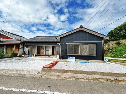 Used single-family home in Kadogawa Town, Higashi-usuki District, Kakusa 3-chome