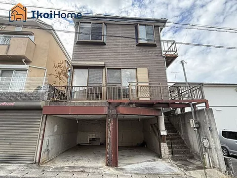 Used single-family home in Ryugaoka 1-chome, Nishi-ku, Kobe City. Used house 4LDK! 7 minutes to the bus stop! Good environment