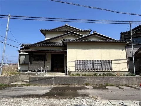 Room I 7 million yen