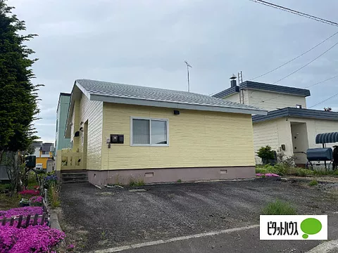 20 minutes on foot from JR Tadami Line Nishiwakamatsu Station