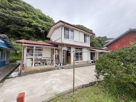 Isumi District, Onjuku Town, Suga (Onjuku Station) 2-story building 5DK
