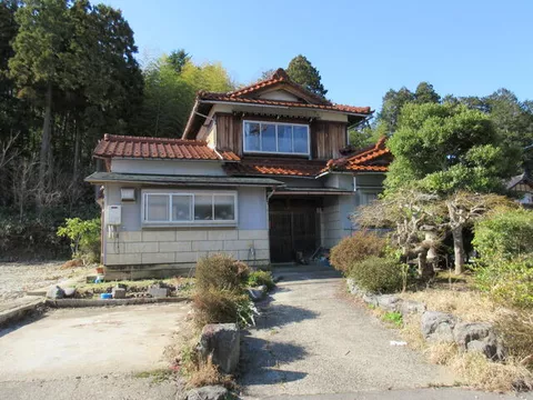 (Awazu station) 2F 6DK

2.5 million yen