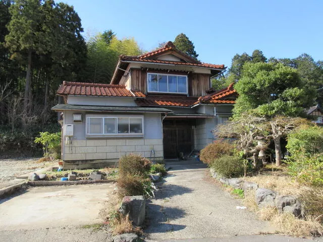 (Awazu station) 2F 6DK

2.5 million yen