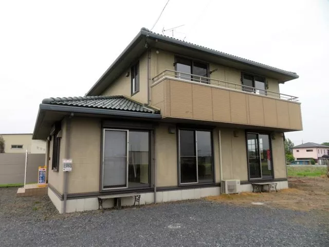 18 minutes on foot from JR Hokuriku Main Line "Kinomoto"