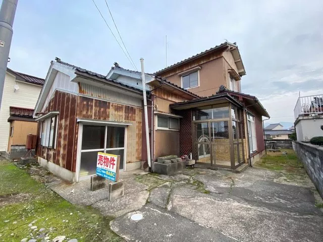 Nyūzen (Nyūzen Station) 980,000 yen