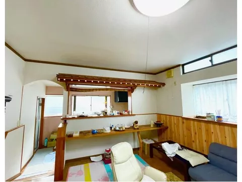 *Price has been changed! Enjoy the sound of the river, the chirping of birds, and a relaxed life in the mountainous area.